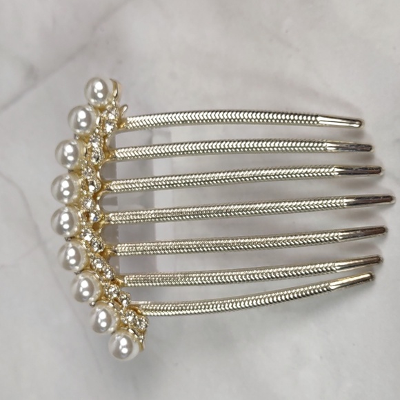 Goldtone Hair Comb w/Pearls - Picture 1 of 4
